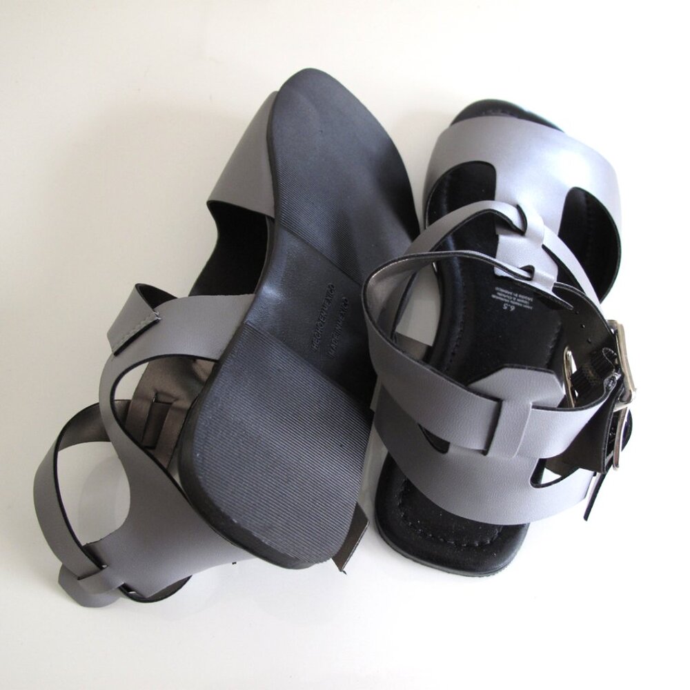 DAVID ISAAC SANDALS Size 6.5 Color: GRAY  SUMMIT NWT NEW in box 🆕